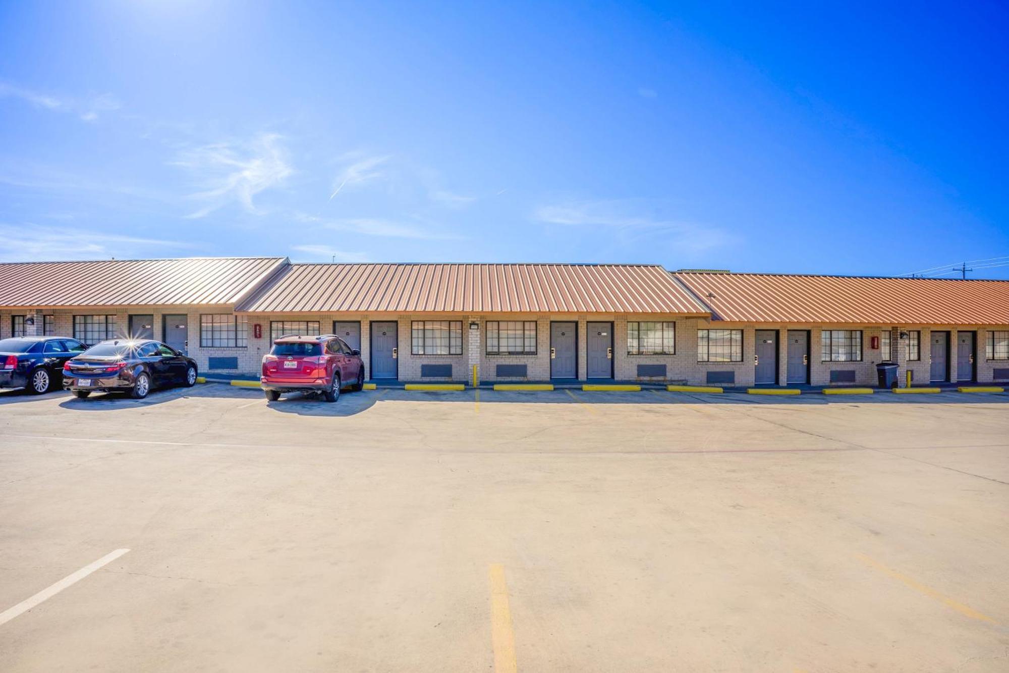 Pleasanton Executive Inn By Oyo Buitenkant foto