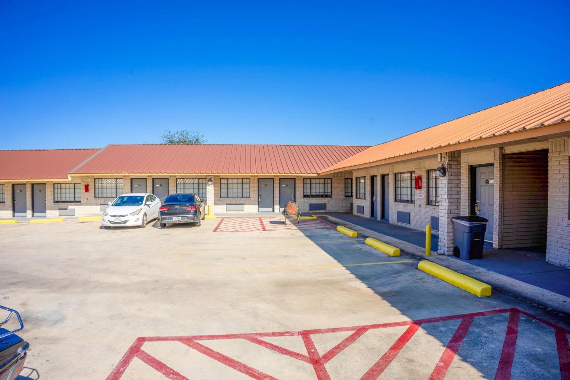 Pleasanton Executive Inn By Oyo Buitenkant foto